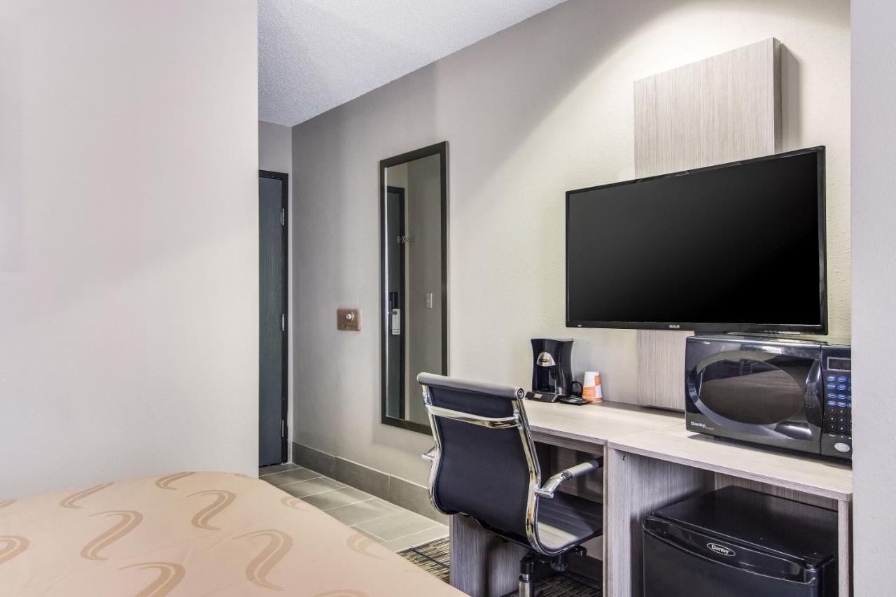 Quality Inn & Suites Grove City-Outlet Mall מראה חיצוני תמונה