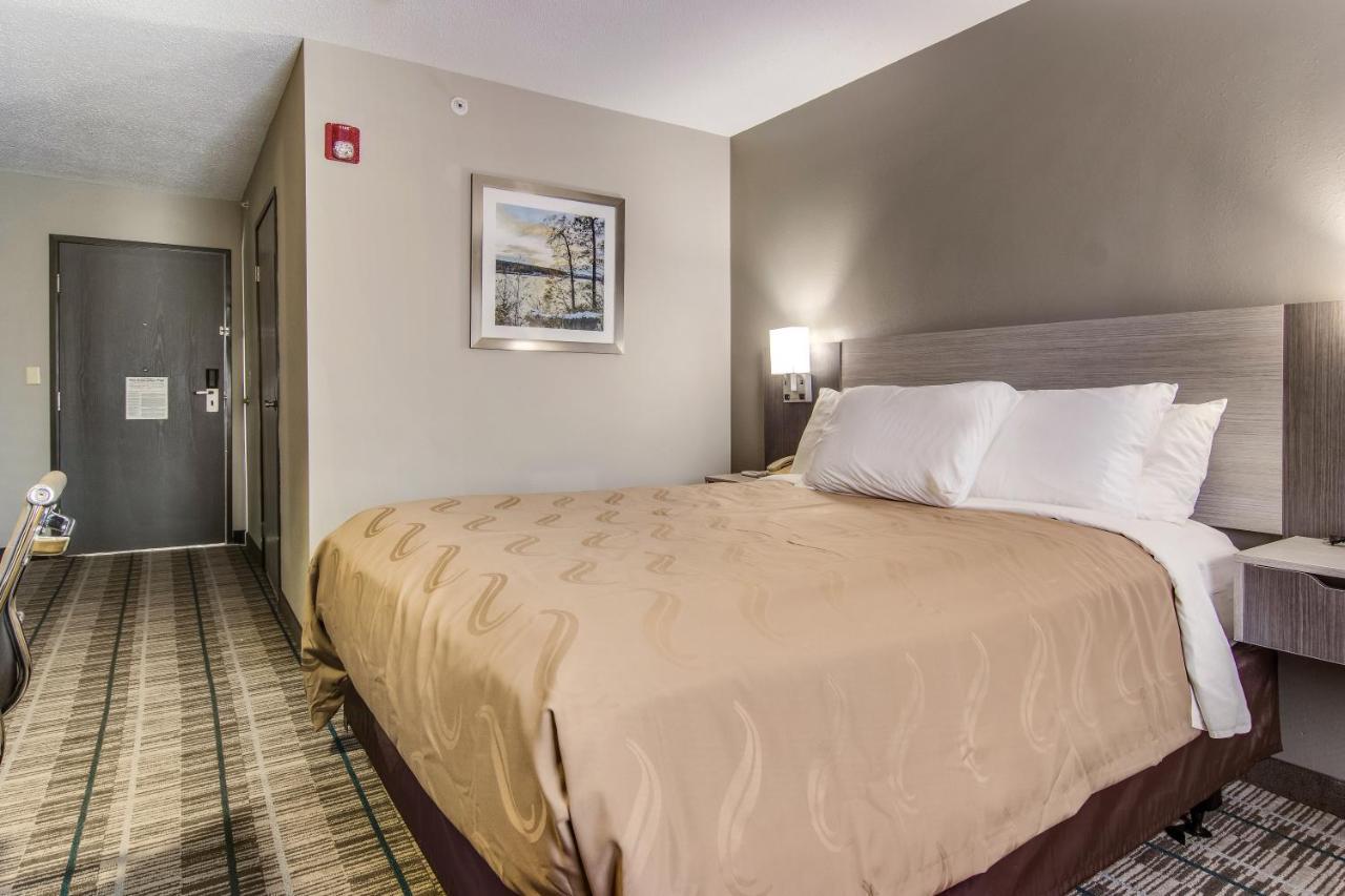 Quality Inn & Suites Grove City-Outlet Mall מראה חיצוני תמונה