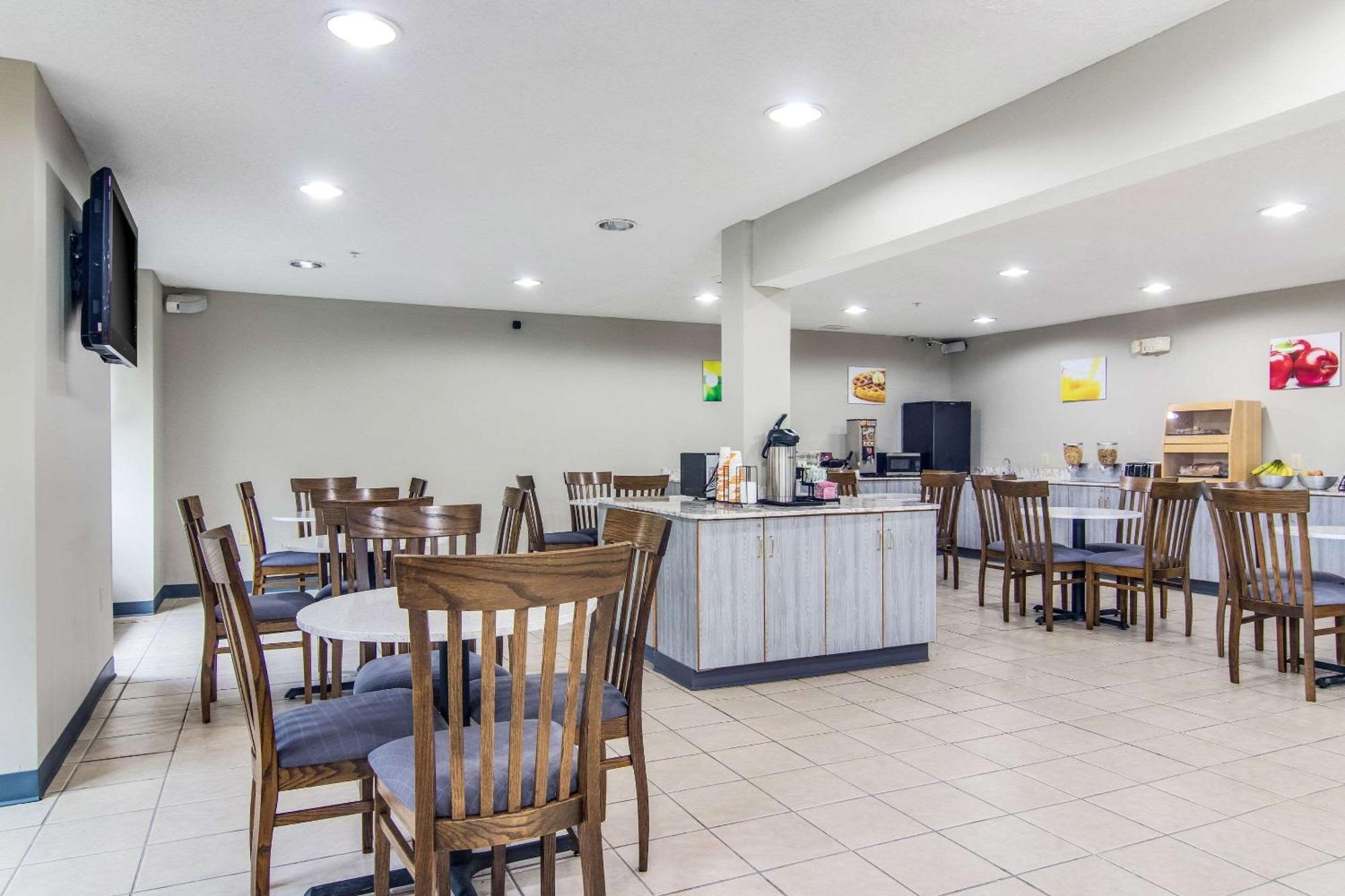 Quality Inn & Suites Grove City-Outlet Mall מראה חיצוני תמונה