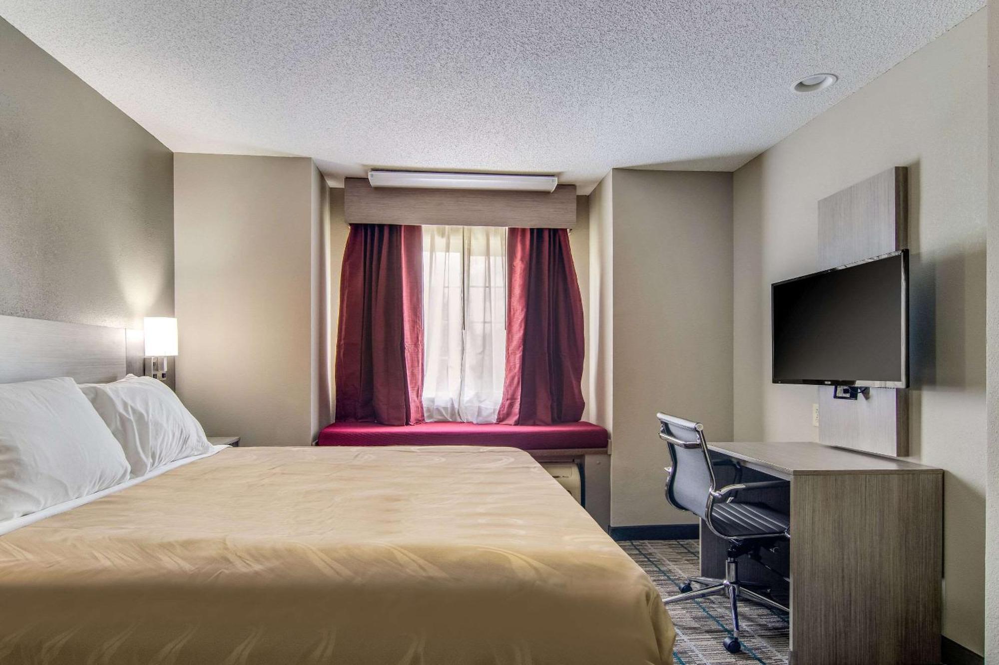 Quality Inn & Suites Grove City-Outlet Mall מראה חיצוני תמונה