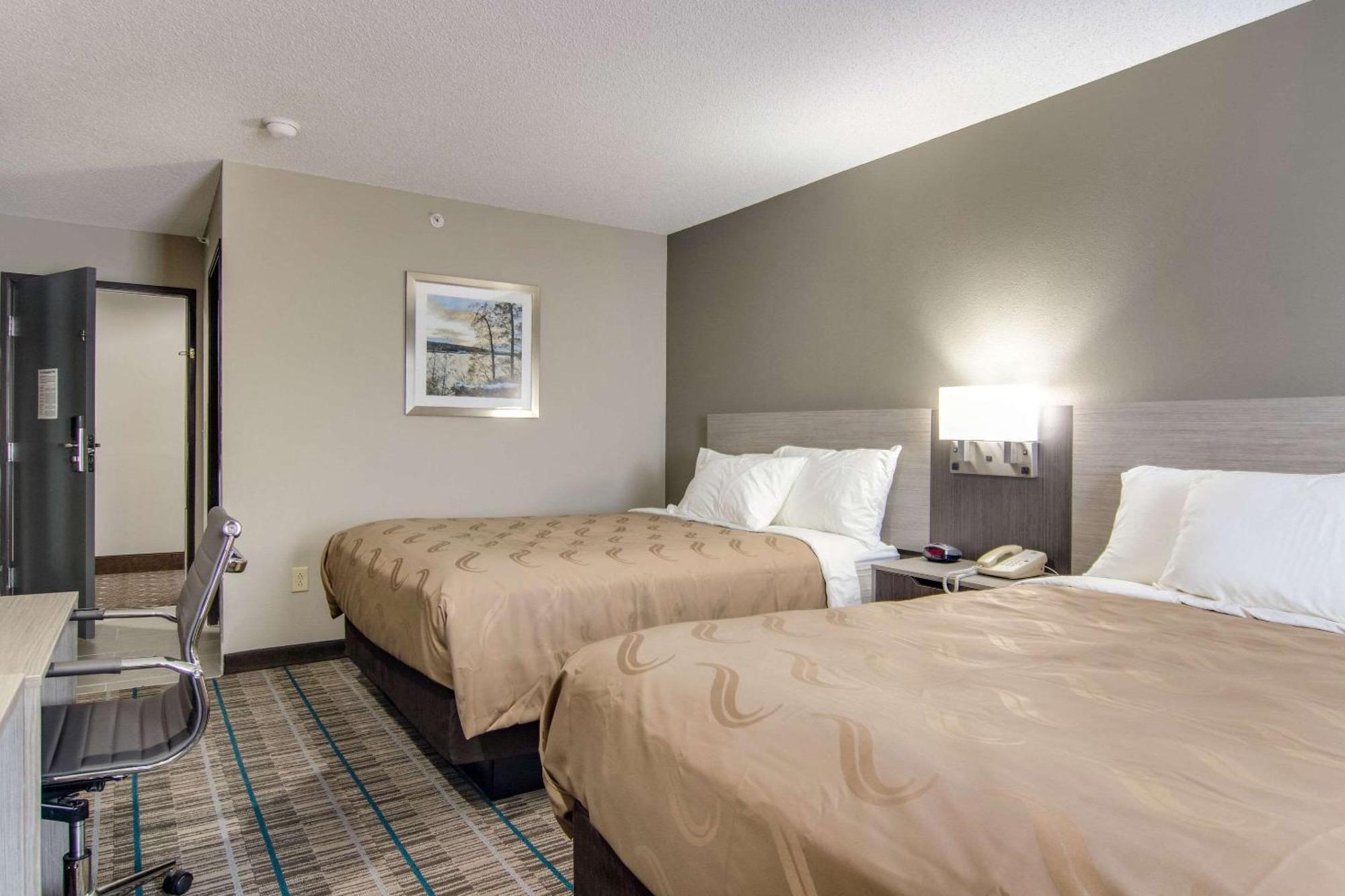 Quality Inn & Suites Grove City-Outlet Mall מראה חיצוני תמונה
