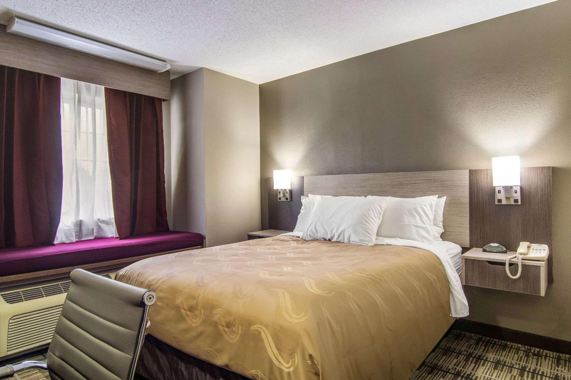Quality Inn & Suites Grove City-Outlet Mall מראה חיצוני תמונה