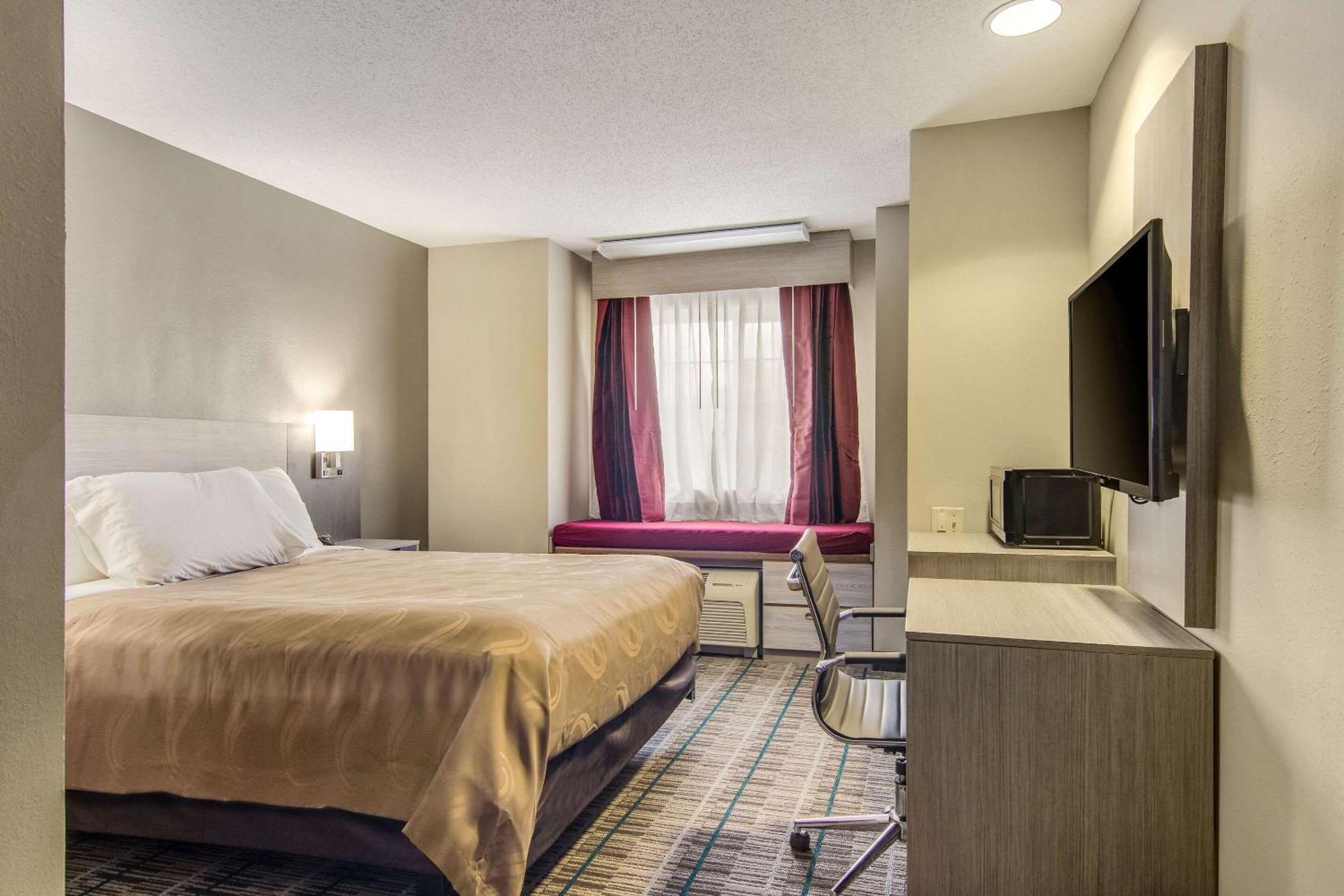 Quality Inn & Suites Grove City-Outlet Mall מראה חיצוני תמונה