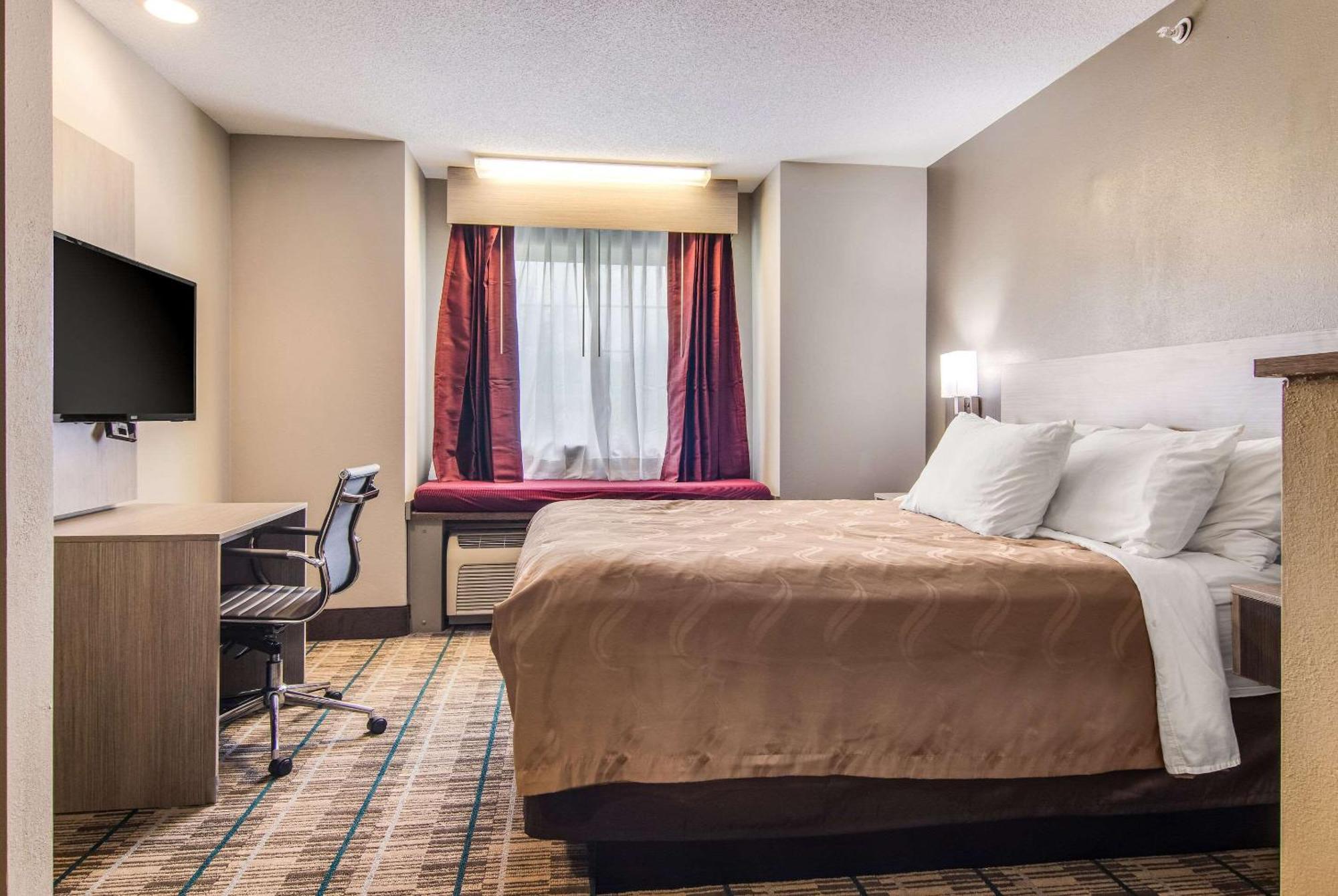 Quality Inn & Suites Grove City-Outlet Mall מראה חיצוני תמונה