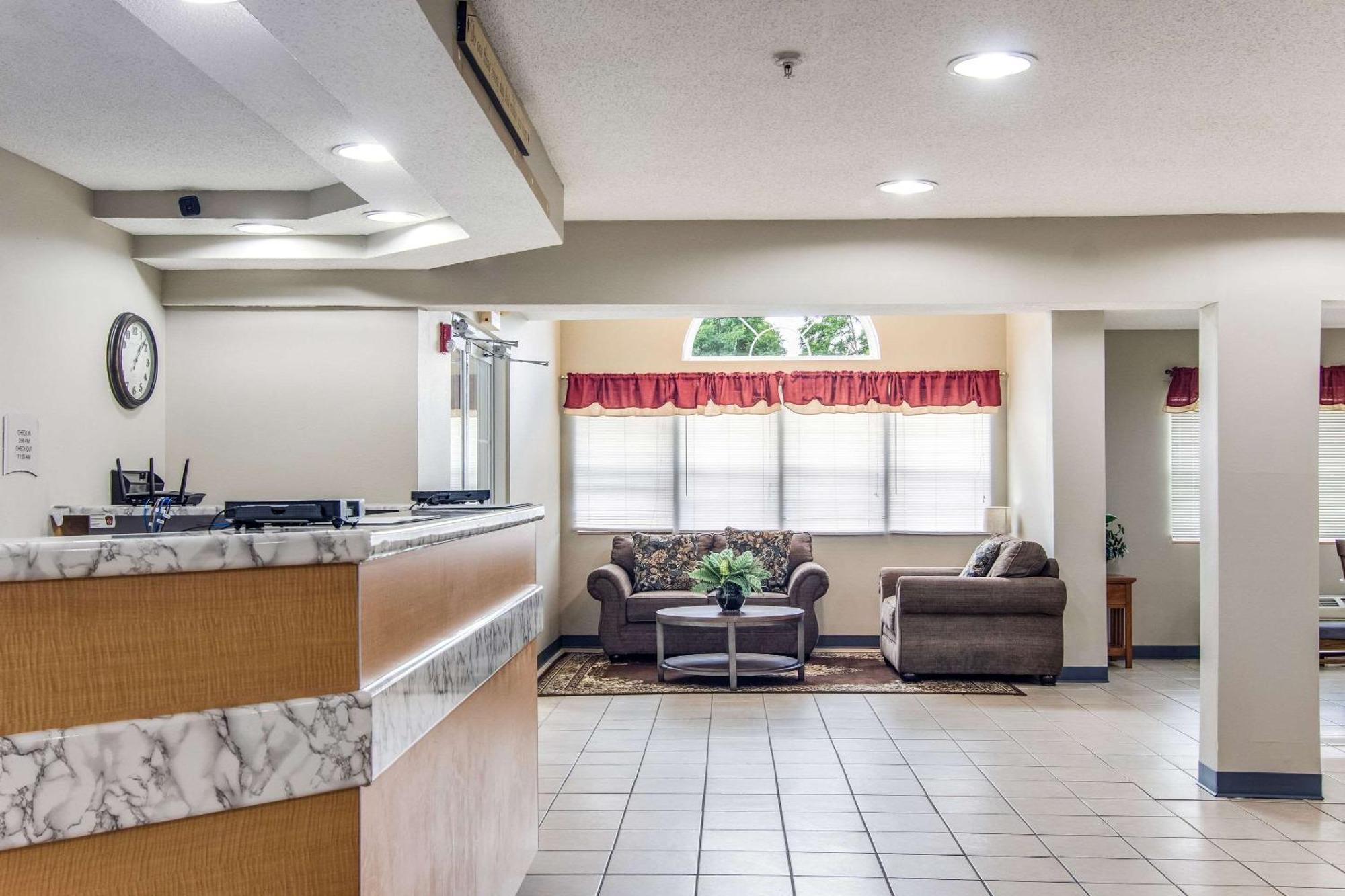 Quality Inn & Suites Grove City-Outlet Mall מראה חיצוני תמונה